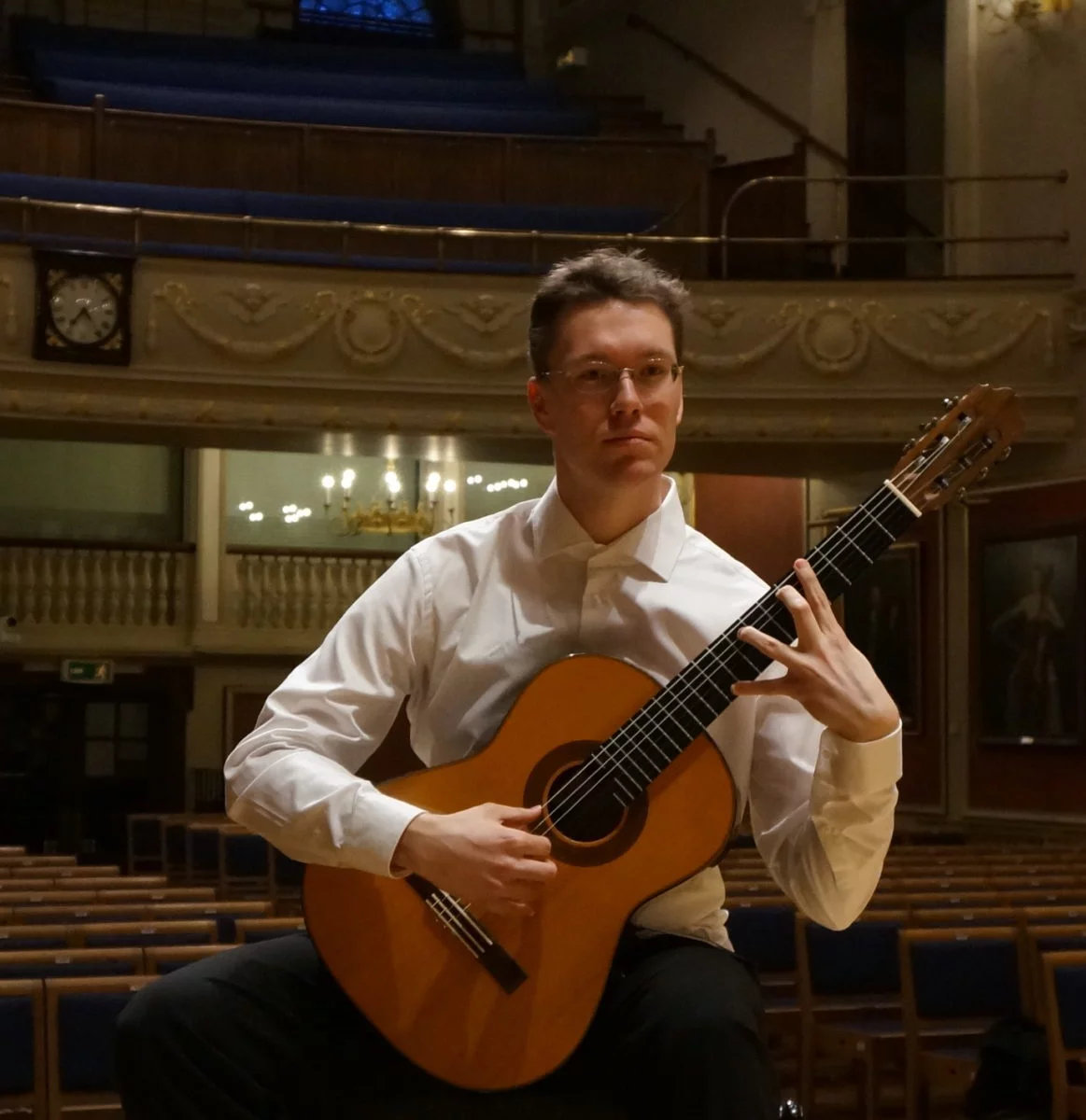 You are currently viewing Thursday 2nd May – Lunchtime Concerts – Mario Kurtjak