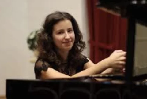 You are currently viewing Wednesday 17 July – Lunchtime Concerts – Maria Kustas 