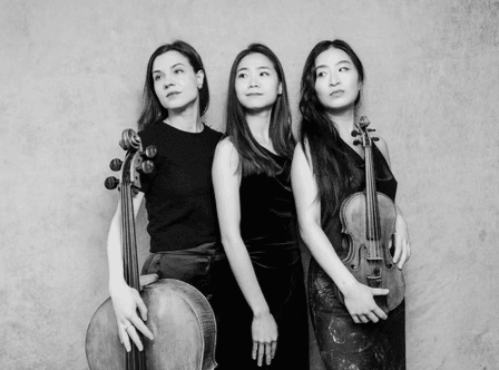 You are currently viewing Lunchtime Concerts – Thursday 20 March -DE BEAUVOIR PIANO TRIO: Enyuan Khong Violin, Charlotte Kaslim Cello, Hao Zi Yoh Piano