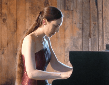 You are currently viewing Lunchtime Concerts – Thursday 22 October – Emilie Capulet Piano