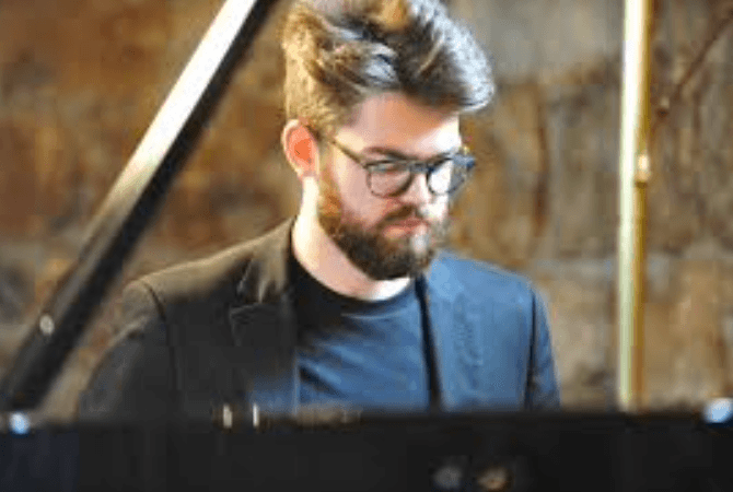 You are currently viewing Lunchtime Concerts – Thursday 29 October – William Bracken Piano